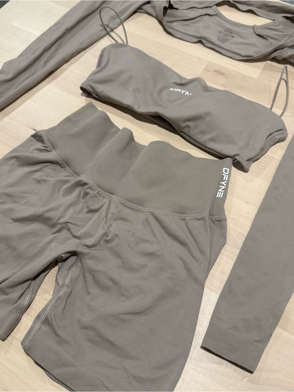 DFYNE SHORTS SET